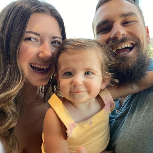 Meet your Posher, Lauren - Picture 1 of 9